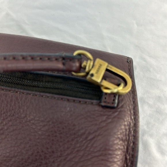 Fossil Key-lock Extra Small Crossbody Bag - Picture 4 of 10